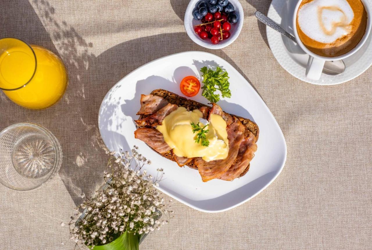 Soho Boutique Castillo De Santa Catalina - Adults Recommended مالقة المظهر الخارجي الصورة Toast with ham and cheese