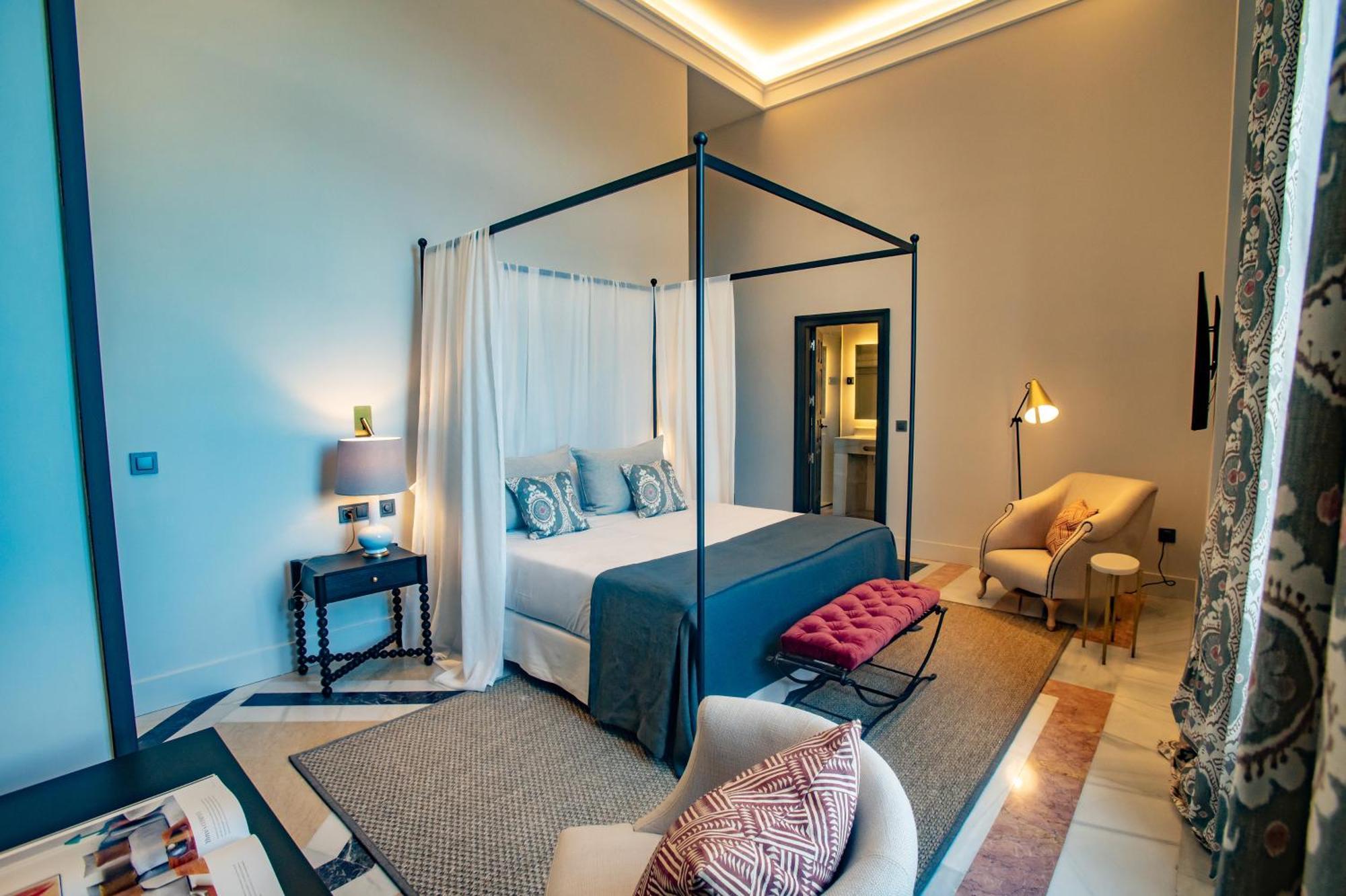 Soho Boutique Castillo De Santa Catalina - Adults Recommended مالقة المظهر الخارجي الصورة A bedroom at the hotel